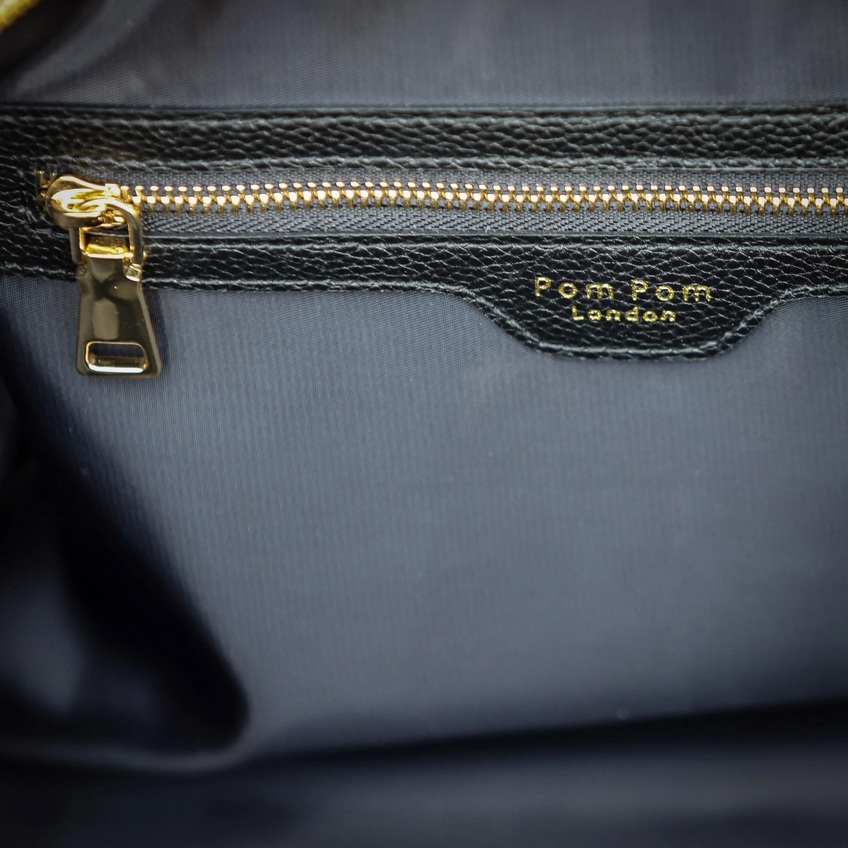 Weekend Bag Black - Image 10